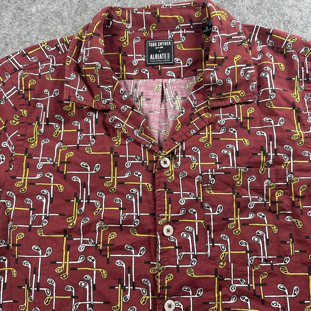 Todd Snyder Maroon Golf Club Print Short Sleeve Button-Down Shirt